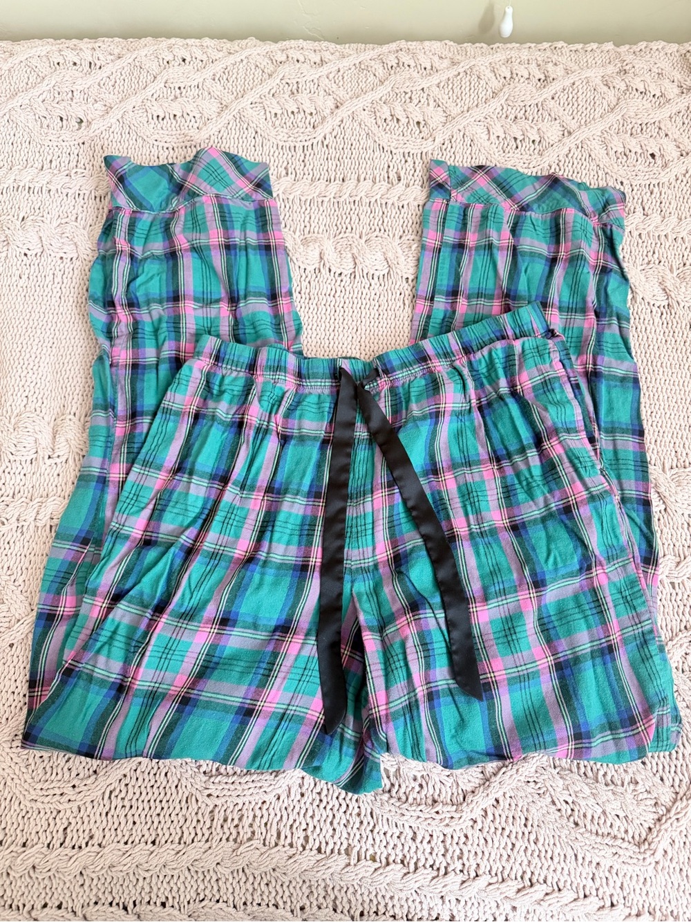 Victoria’s Secret Women’s Plaid Pajama Pants